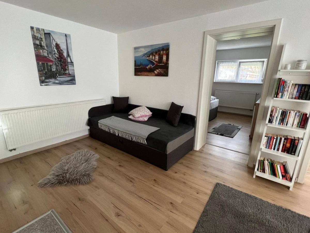 Terrassenwohnung In Estenfeld Bei Wuerzburg Esterno foto