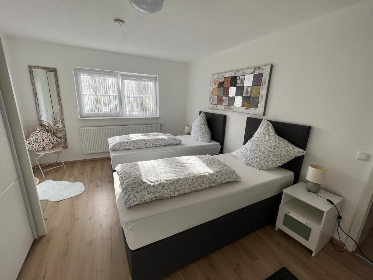 Terrassenwohnung In Estenfeld Bei Wuerzburg Esterno foto