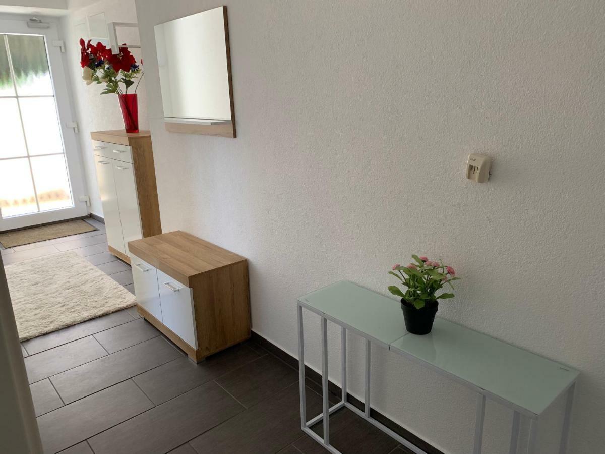 Terrassenwohnung In Estenfeld Bei Wuerzburg Esterno foto