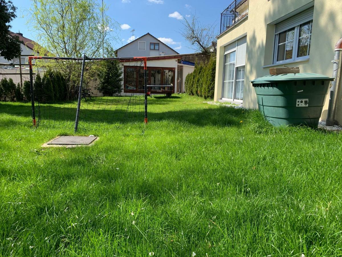 Terrassenwohnung In Estenfeld Bei Wuerzburg Esterno foto