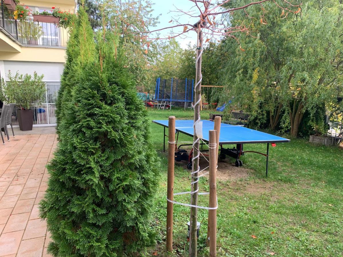 Terrassenwohnung In Estenfeld Bei Wuerzburg Esterno foto
